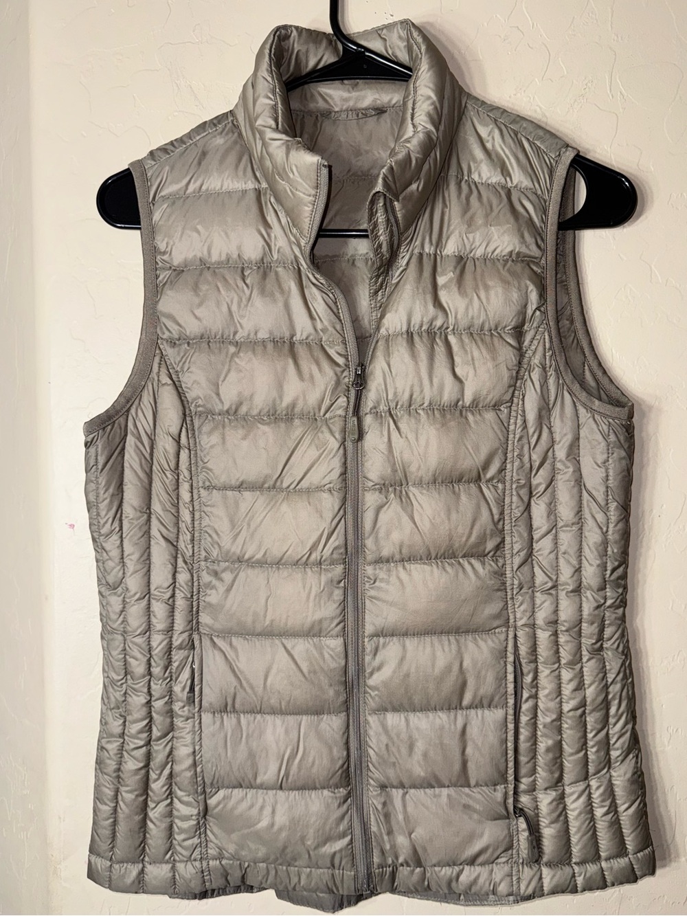 Lightweight Taupe Quilted Down Puffer Vest Zip Front Insulated Outdoor Small